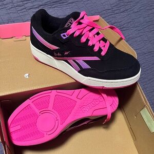 Girls 3.5 Barbie Reebok sneaker